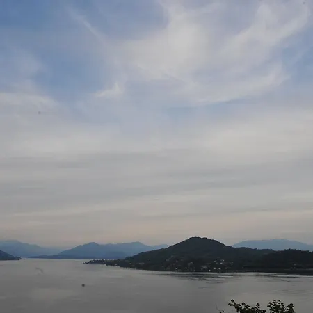 A Casa Dalla Tata Bed & Breakfast Meina